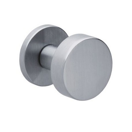 Metalowy gałka drzwiowa w okrągłym kształcie, w kolorze srebrnym, z matowym wykończeniem.
