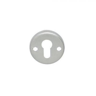 Metalowa osłona zamka w kształcie okręgu z otworem w kształcie klucza i dwoma otworami montażowymi.