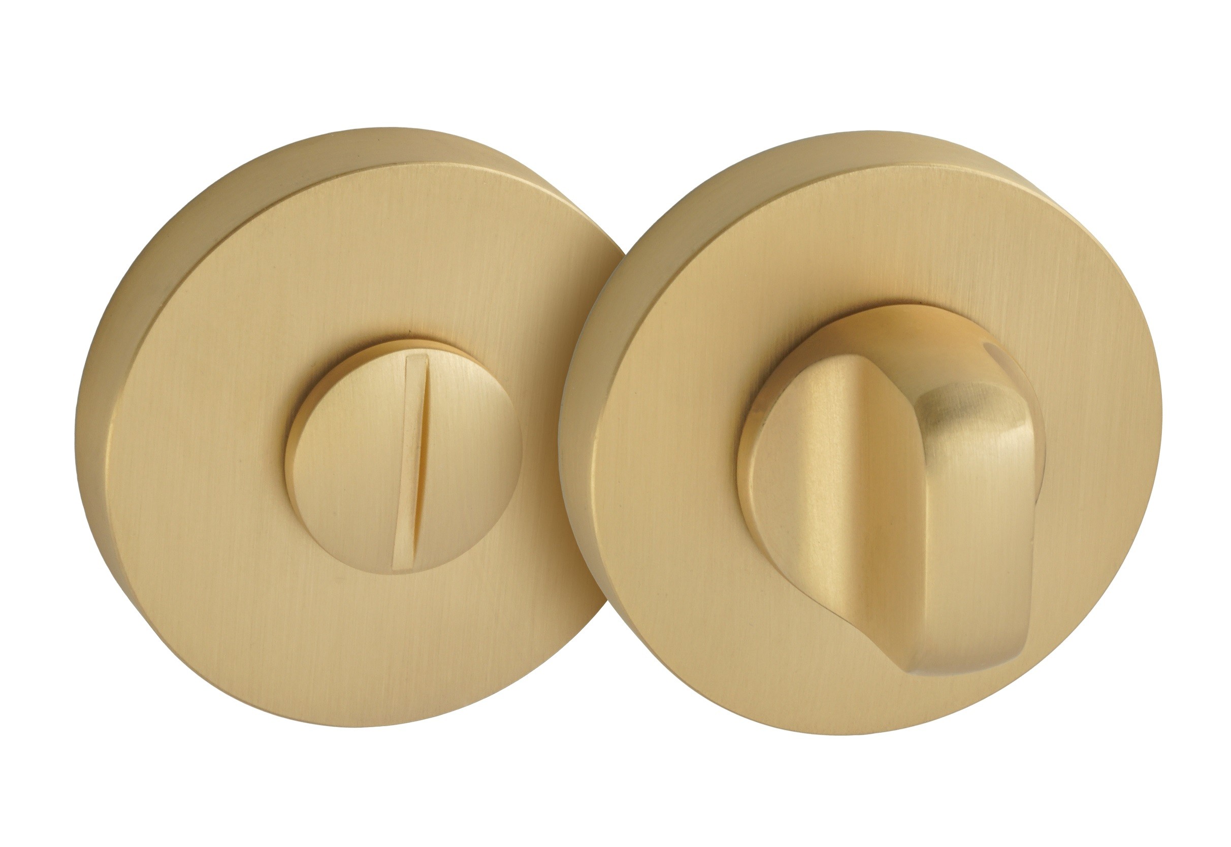 Złoty zamek drzwiowy z okrągłymi elementami i pokrętłem do zamykania.