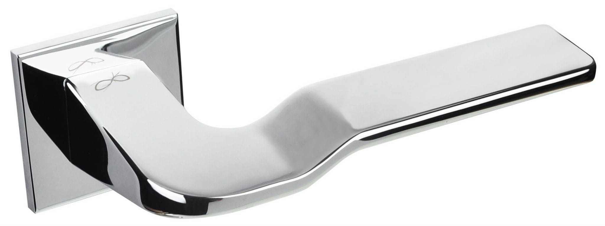 Lśniący, chromowany uchwyt drzwiowy o nowoczesnym, minimalistycznym designie.