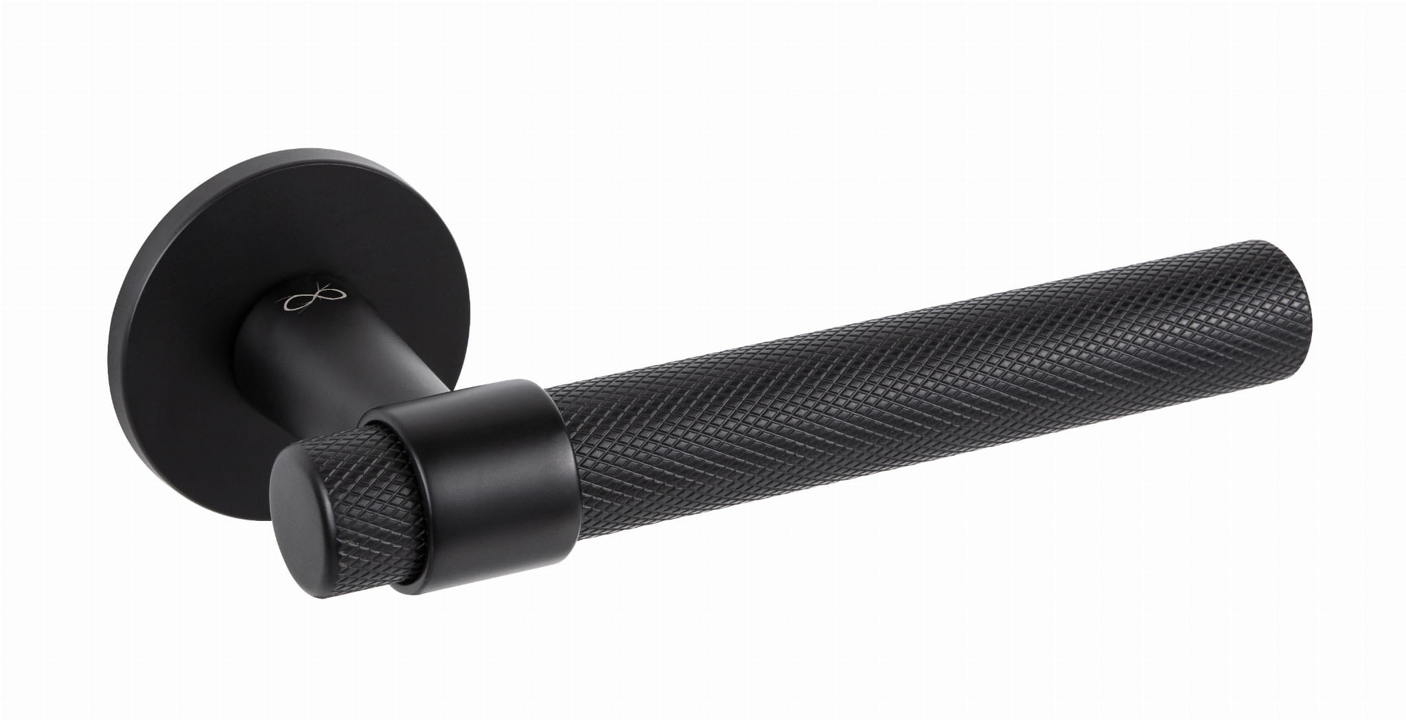 Czarny uchwyt drzwiowy z teksturowanym chwytem i okrągłą podstawą.