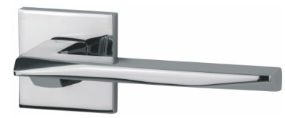 Nowoczesny, chromowany uchwyt drzwiowy o prostym, eleganckim kształcie.