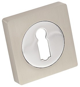 Metalowa osłona zamka w kształcie kwadratu z okrągłym otworem na klucz.