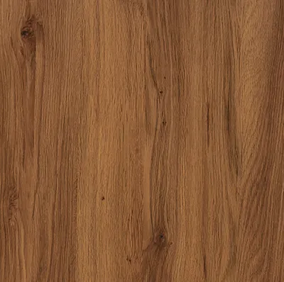 Tekstura drewna w odcieniach brązu, z widocznymi słojami i naturalnymi niedoskonałościami.