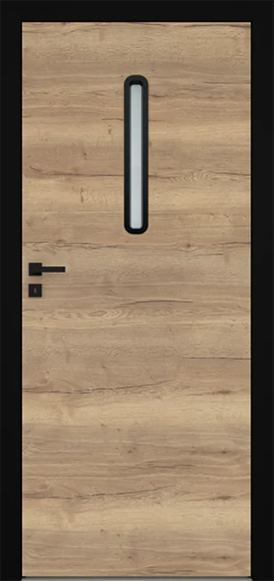Drzwi w kolorze jasnego drewna z wąskim oknem i czarnym uchwytem.